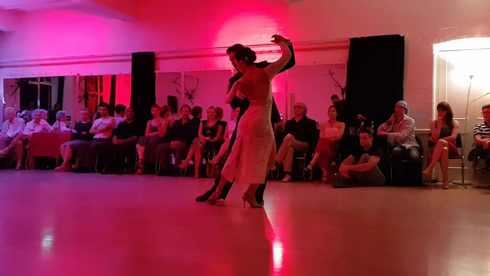 Video thumbnail for Laisa Souza & Fernando Carrasco at Tango Etnia, London 3/3