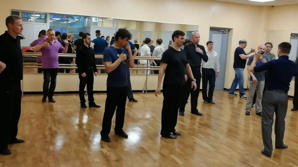 Video thumbnail for Мастер-классы Fernanda Grosso y Alejandro Ferreyra, 19-20 апреля 2019. VIgor Paskevich Tango.(3)