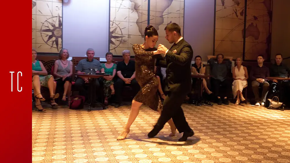 Video thumbnail for Tango: Eva Icikson y Brenno Marques, 26/5/2022, Patio de Tango 1/3