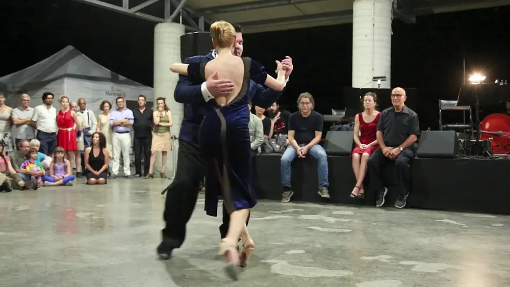 Video thumbnail for CRISTIAN PALOMO et MELISA SACCHI "Barro" (tango)