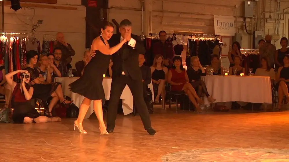 Video thumbnail for Corina de la Rosa & Julio Balmaceda - Bajo Un Cielo De Estrellas