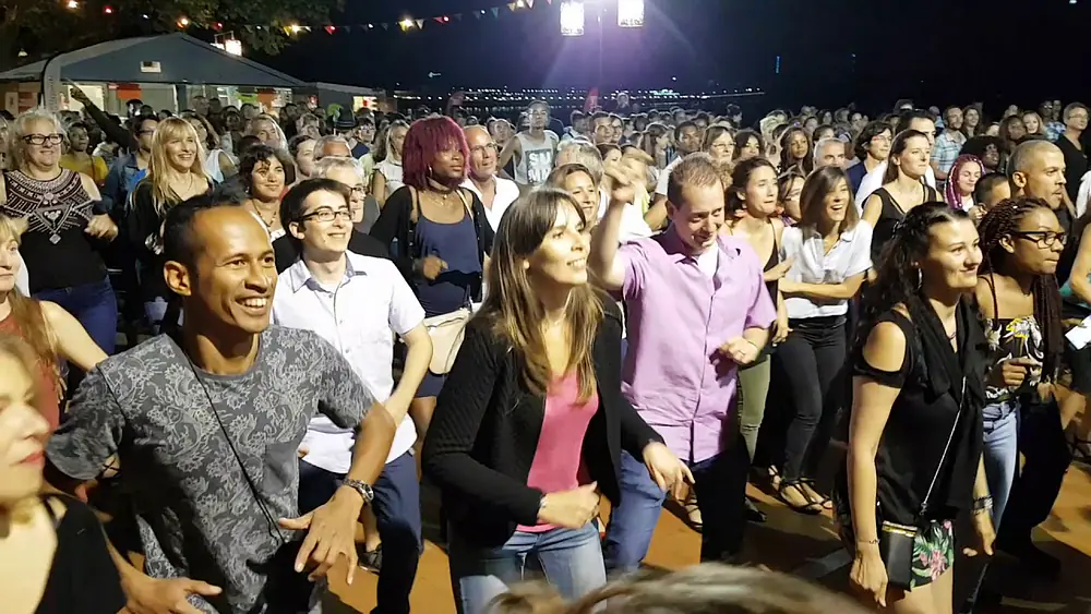 Video thumbnail for Jessica Yactine & Zio Alliance-Kizomba  @ Dansons sur les Quais _ Bordeaux _ démo 2/2 _ et fête