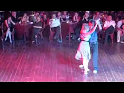 Video thumbnail for Pablo Rodríguez y Noelia Hurtado bailando un Tango en el Festival de Lisboa en Mayo de 2009.
