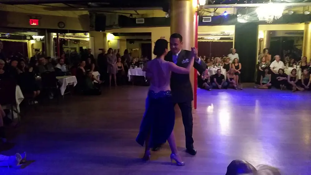 Video thumbnail for Argentine tango: Andres Bravo & Carolina Jaurena - Sacale Punta