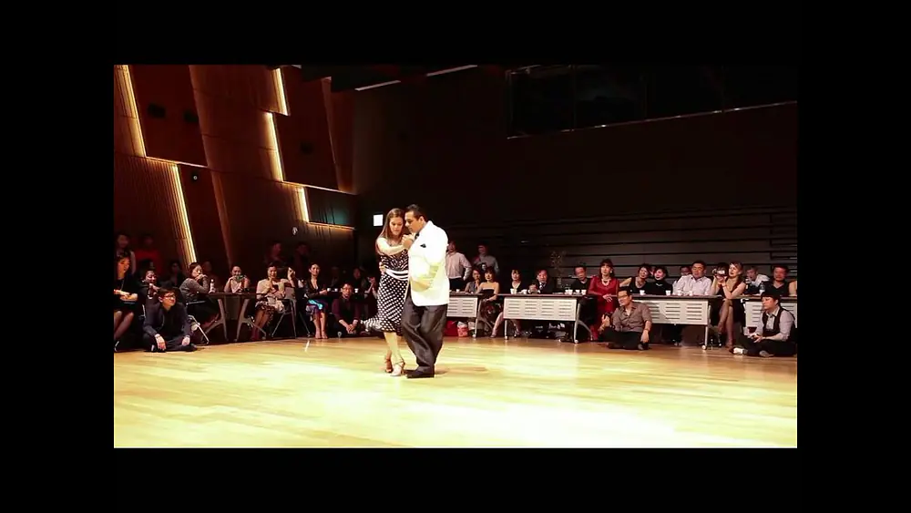 Video thumbnail for Seoul Tango Carnaval 2013. Grand milonga #2 Carolina Bonaventura & Francisco Forquera