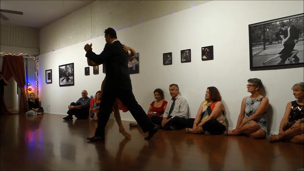 Video thumbnail for Gustavo Benzecry Sabá-María Olivera  dance "Cuatro Palabras"