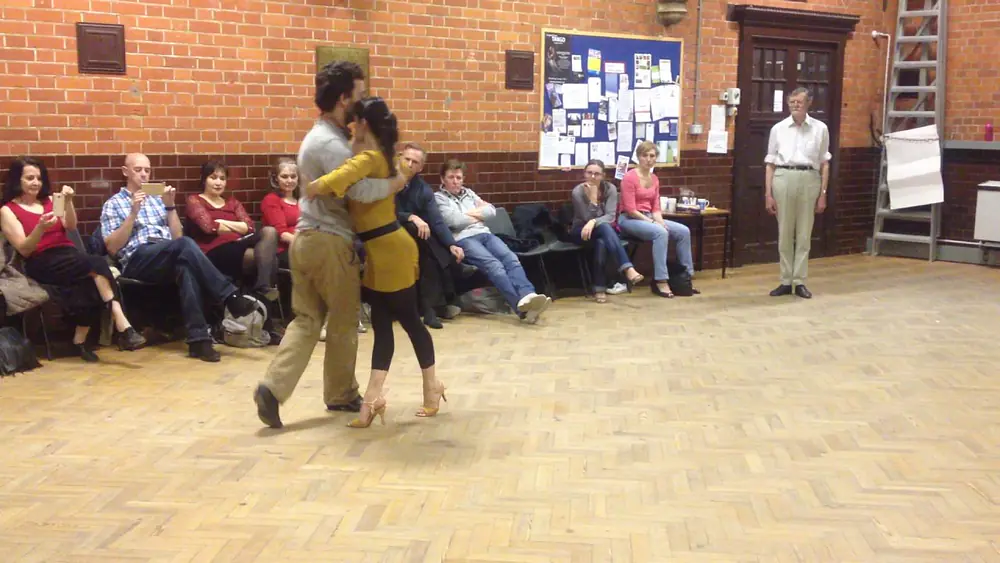 Video thumbnail for Maral Kojayan & Mariano Laplume - Colgadas. After class demonstration