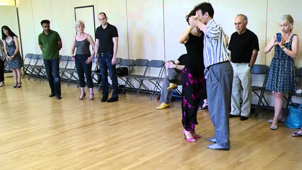 Video thumbnail for "Walks and turns" - class demo by Esteban Moreno and Claudia Codega, ASTF- 2012