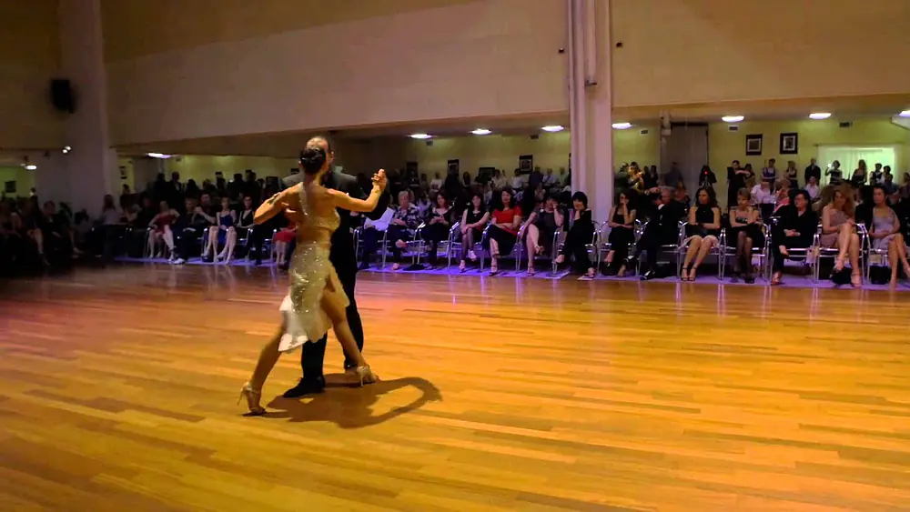 Video thumbnail for Lorena Ermocida y Pancho Martinez Pey - Malandraca