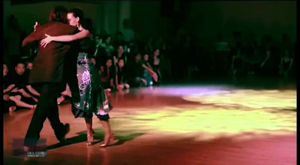 Video thumbnail for Mariano "Chicho" Frumboli & Juana Sepulveda, Antipanico 2011 in sync.mov