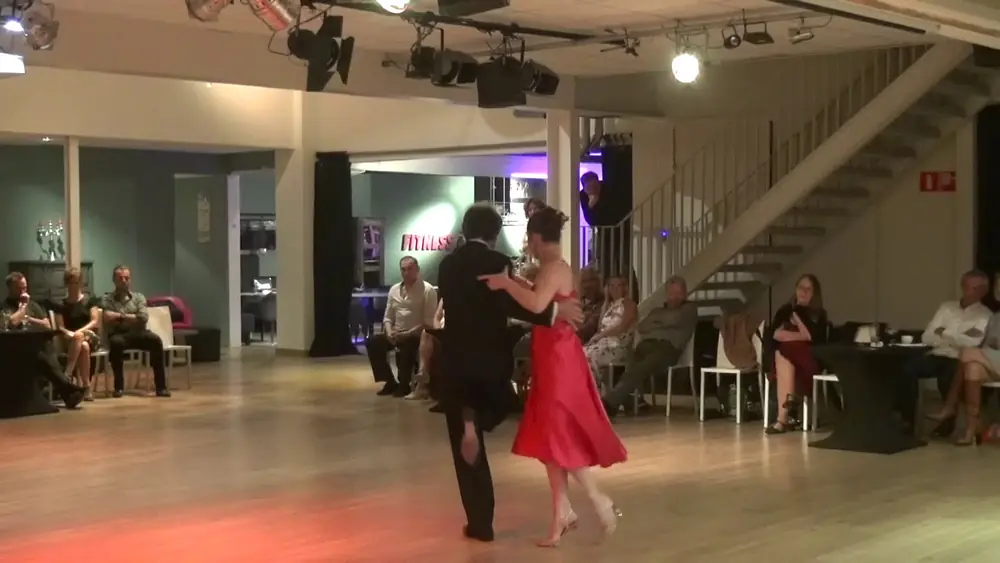 Video thumbnail for Demo 2/4 Fenanda Japas & Alberto Sendro @ Dans Lifecenter Izegem