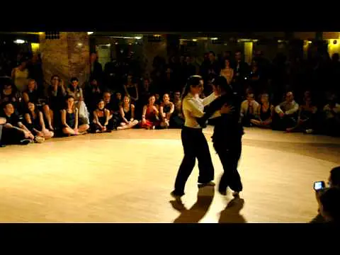 Video thumbnail for Ariadna Naveira y Mariangeles Caamano 100% tango festival Ljubljana 26-03-2011