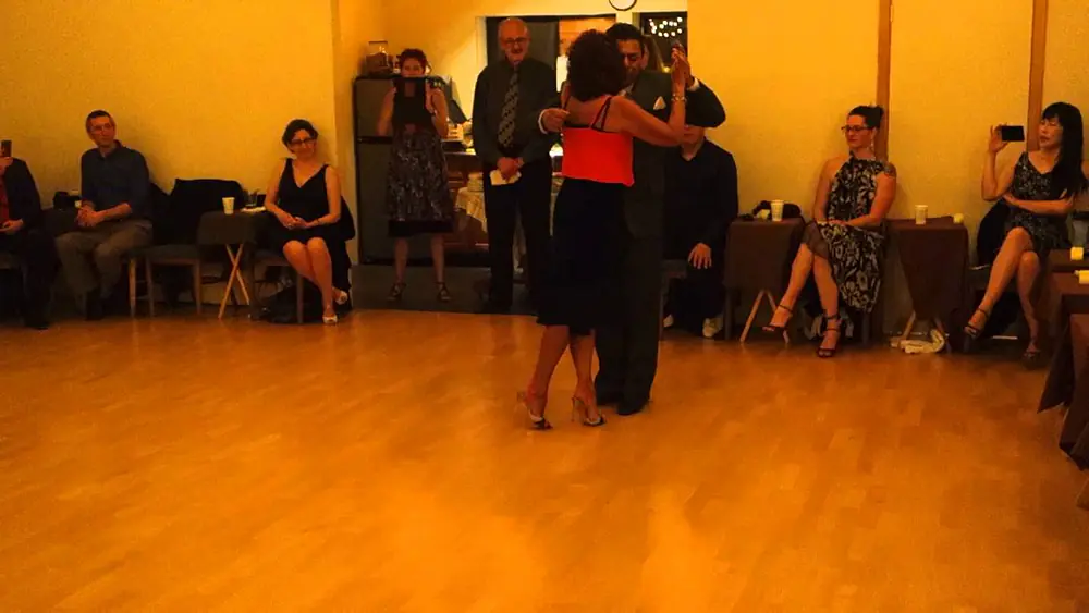 Video thumbnail for Luis Alberto Rojas & Alicia Pons dance a tango at the Santa Fe Encuentro