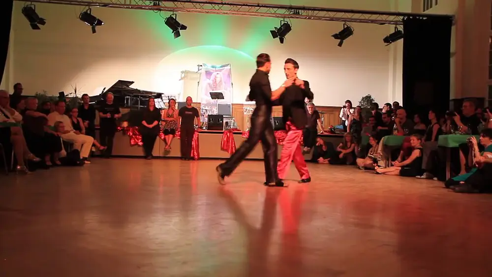 Video thumbnail for Corazon Verde 2014 in Jena mit dem Show Auftritt von Martin Maldonado und Maurizio Ghella 2