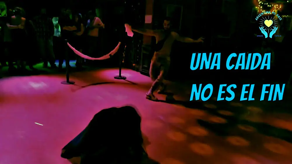 Video thumbnail for Ornella Simonetto muestra que la caida no es el final del baile zamba  La engañera Los Chalchaleros