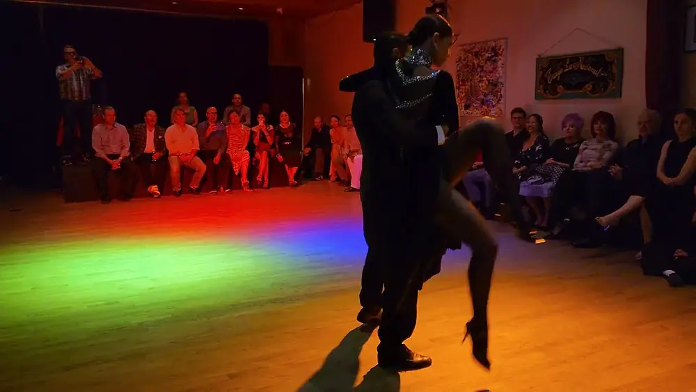 Video thumbnail for Argentine tango: Martin Almiron & Delfina Rivas - Zum