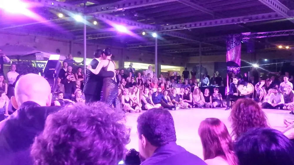 Video thumbnail for Miguel Angel Zotto y Daiana Guspero - 17 Torino tango festival