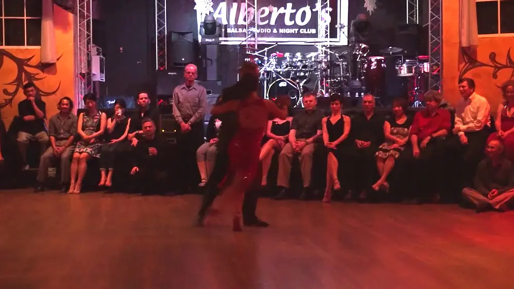 Video thumbnail for Paloma Berrios & Maximiliano Alvarado Milonga Demo 2/3 2018 Jan 7