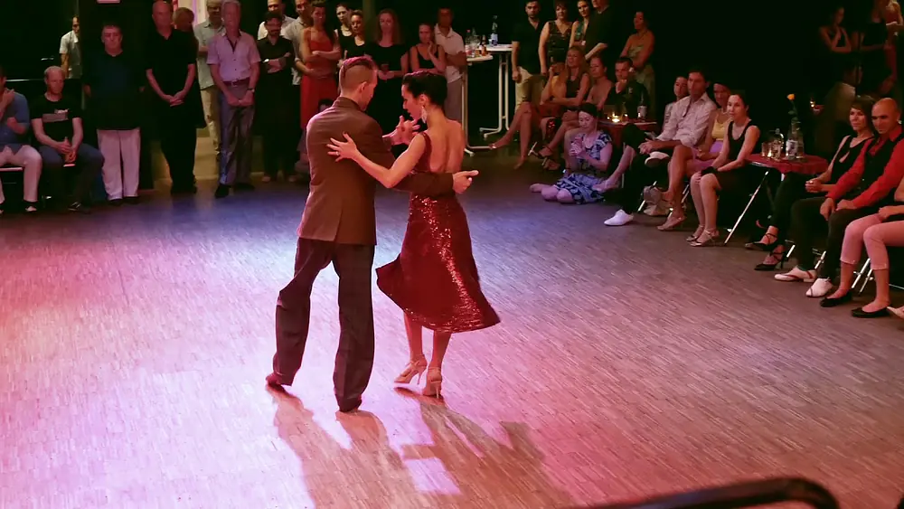 Video thumbnail for Michael Nadtochi und Paula Duarte bei Pan y Tango (4)