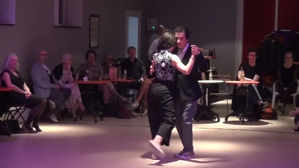 Video thumbnail for Celine Gordiano & Alexis Quezada: demo 1/4 (tango) @ Barrio de Tango, Brugge