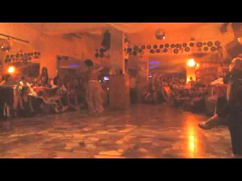 Video thumbnail for Virginia Arzuaga y Esteban Cortez dancing Milonga LaEspuela