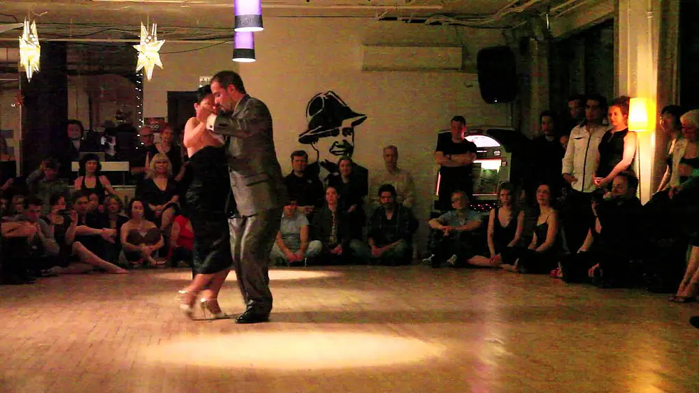 Video thumbnail for Daniel Nacucchio et Cristina Sosa, "Palabras amargas" (tango), (3de3).