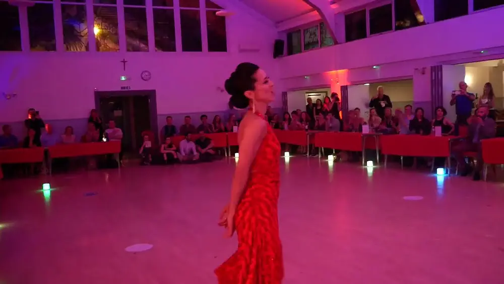 Video thumbnail for Tomas Corbalan & Paula Duarte performance 2 - Amistoso Tango