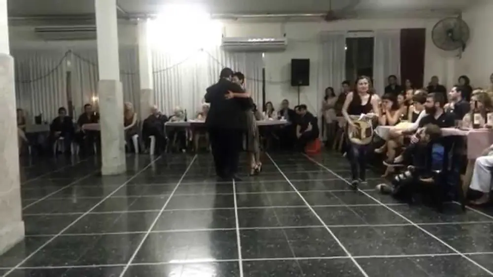 Video thumbnail for David Ledesma y Valentina Rey, bailan Indio Manso de Carlos Di Sarli en el Floreal Milonga