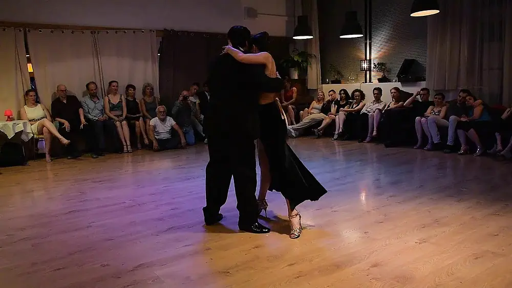 Video thumbnail for Chantal Fernandez Crea y Mariano Galeano 3,"Milonga La Atorranta", Lyon