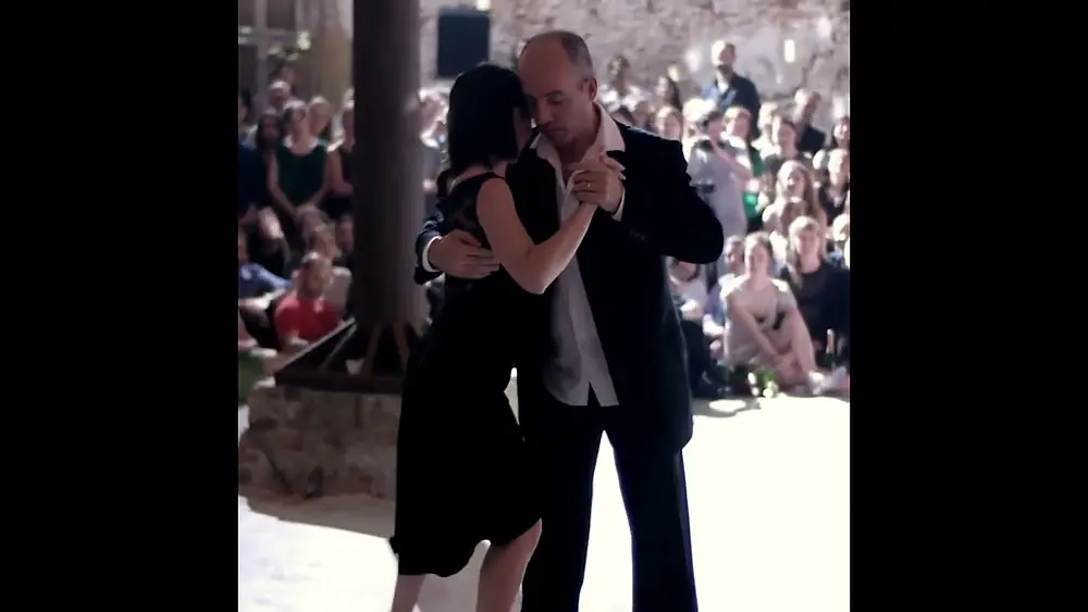 Video thumbnail for Cecilia Berra & Horacio Godoy - La muchacha del centro #TangoMoments