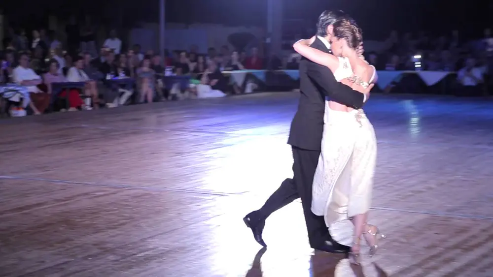 Video thumbnail for Magdalena Gutierrez y German Ballejo 1 - Elba World Tango Festival 2016