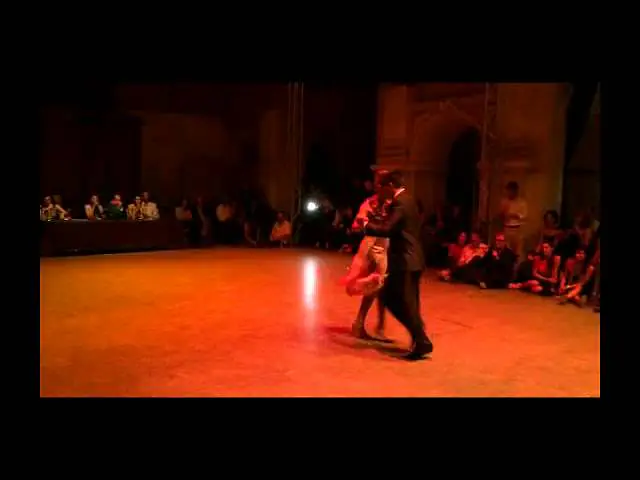 Video thumbnail for Sebastian Achaval y Roxana Suarez Ast'in Tango 01 Nov 2014 02