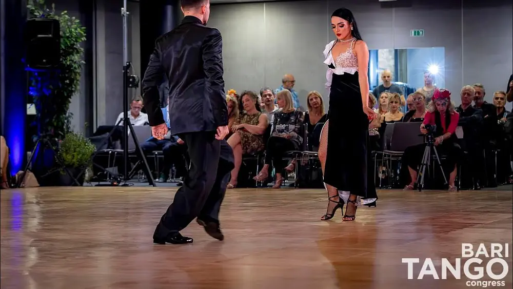 Video thumbnail for Julián Vilardo & Laia Barrera-Bari Tango Congress 2024- (1/3)