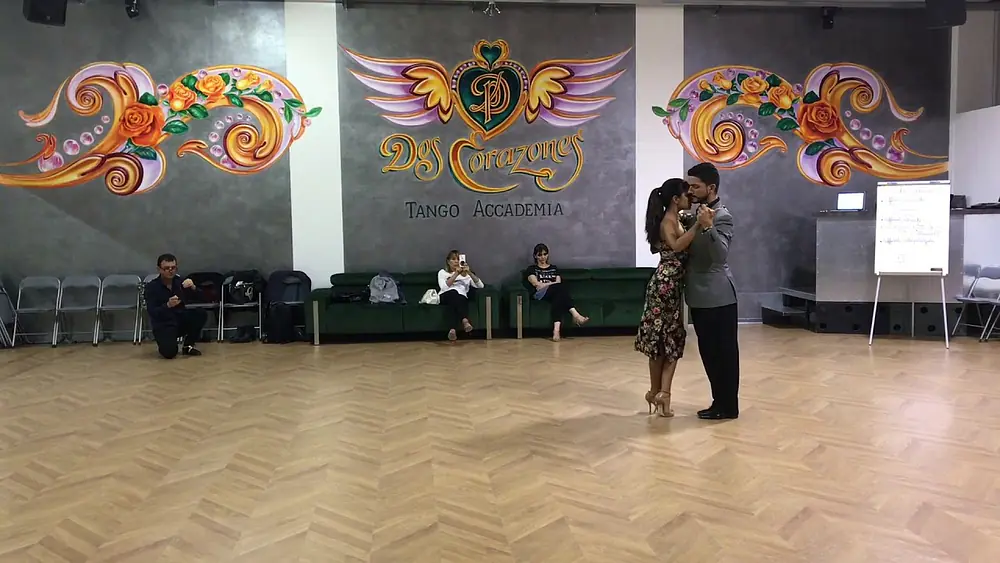 Video thumbnail for 2 Corazones Tango Accademia - Demo Classe Pam Est Là & Danilo Maddalena