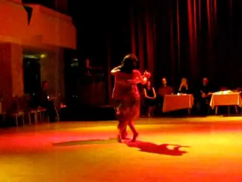 Video thumbnail for Ismael Ludman y Maria Mondino (3/4) 13-03-2010 Ljubljana (tango.si)