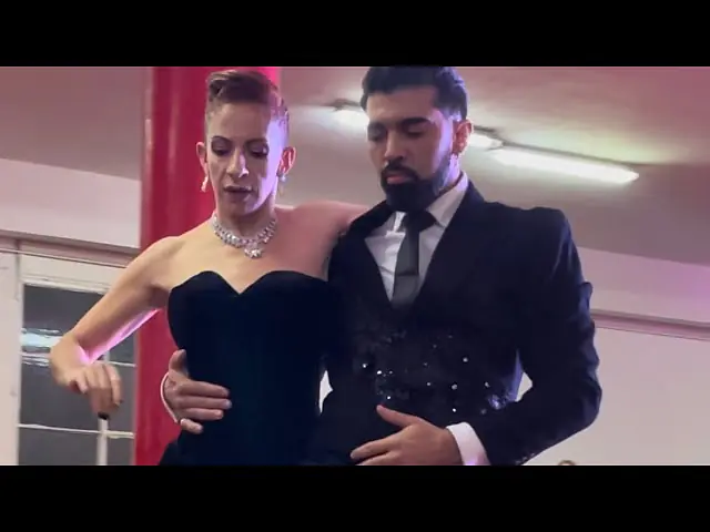 Video thumbnail for 她那 冷艳高贵的 气质 好迷人…Fernando carrasco & Jimena hoeffner阿根廷探戈表演