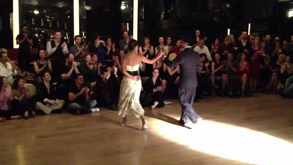 Video thumbnail for Sebastian Achaval & Roxana Suarez _ Milonga_4/5 @ "Lo de Elli", Athens 2012