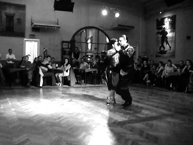 Video thumbnail for Marcos Pereira y Florencia Borgnia en Soho tango 3