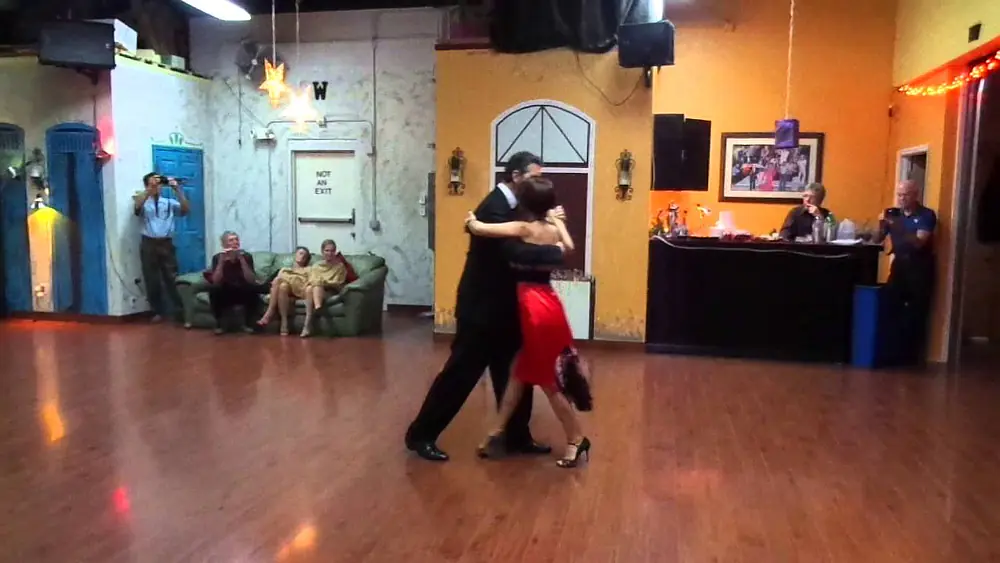 Video thumbnail for Maria Olivera and Gustavo Benzecry Tango