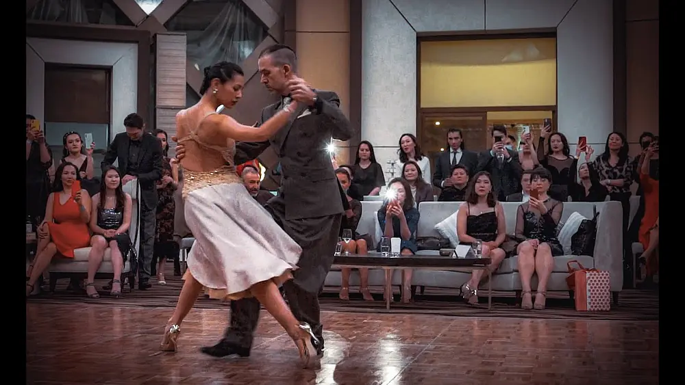 Video thumbnail for Michael Nadtochi & Silvina Tse dancing "Duo de Amor" - St. Regis