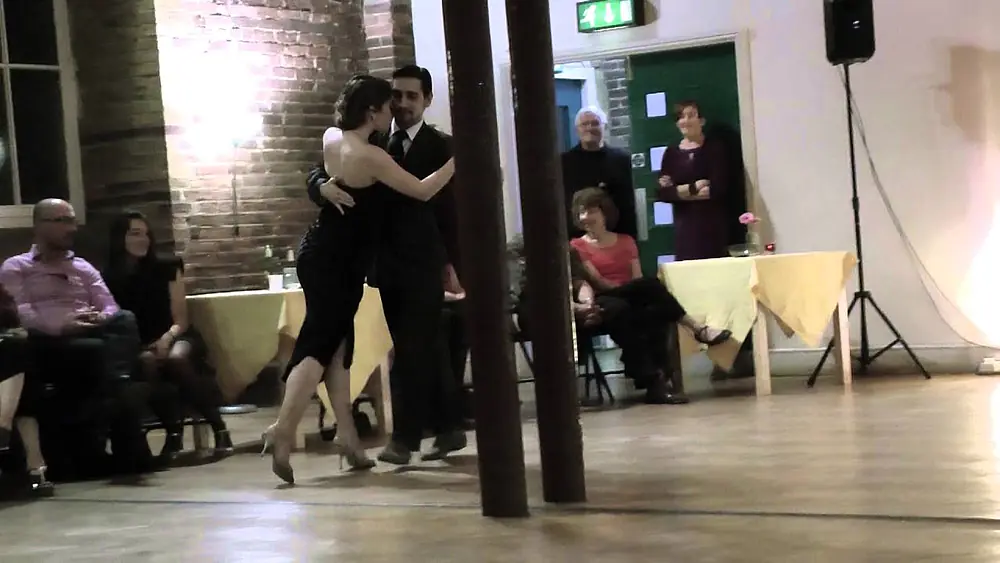Video thumbnail for Juan Martin Carrara & Stefania Colina @ The Crypt, London - November 2012 - 2/4