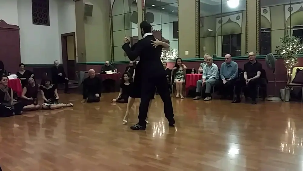 Video thumbnail for Maria Filali & Gianpiero Galdi @ Milonga Época A 2017.04.22.