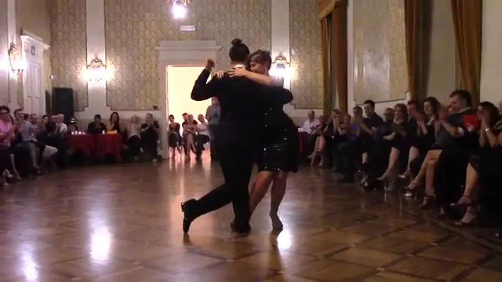 Video thumbnail for Maja Petrović  & Marko Miljević  - "Como dos extraños" - Mamagré - 4