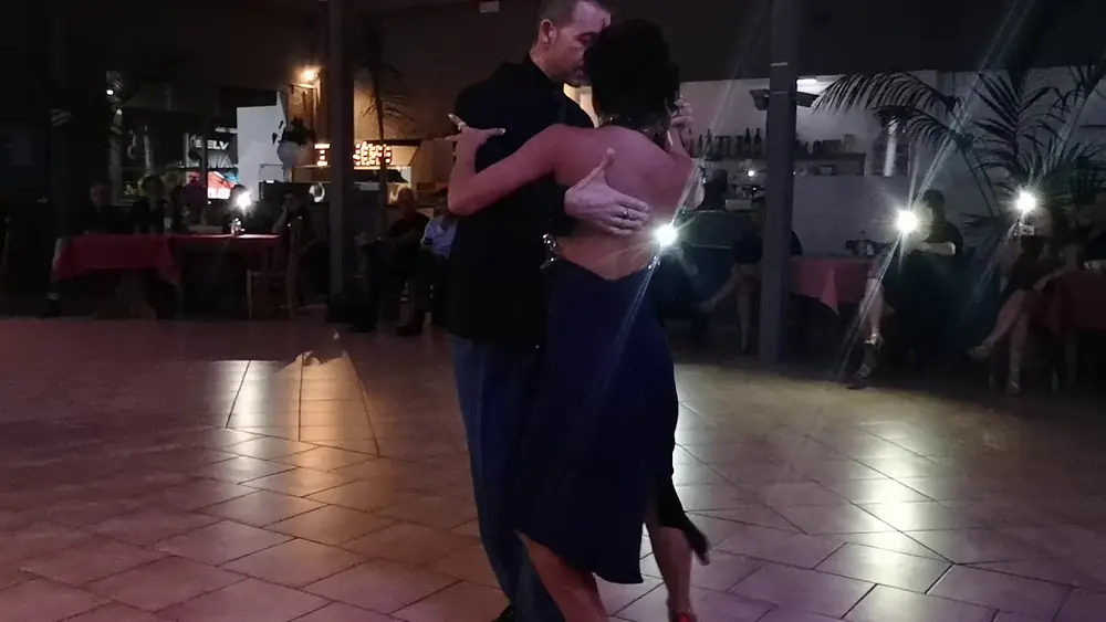 Video thumbnail for Luna Palacios e Michael Nadtochi  - Cristal (Troilo Marino)
