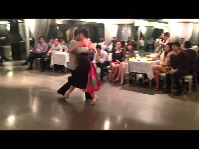Video thumbnail for Fernanda Grosso & Alejandro Ferreyra - Pensalo Bien (HK)