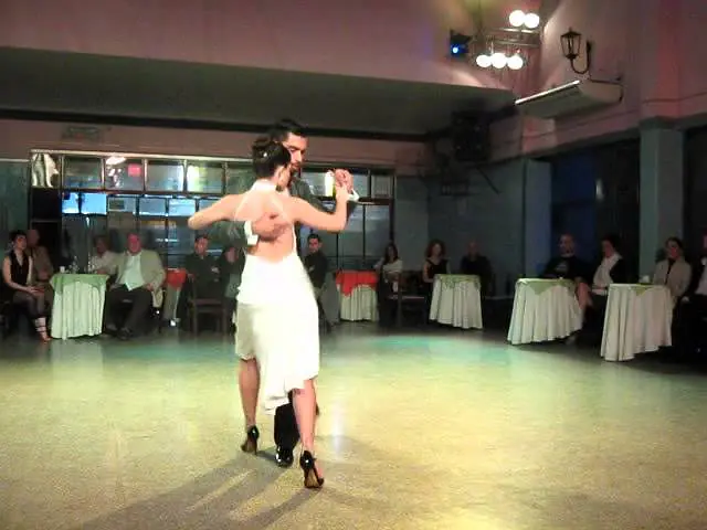 Video thumbnail for Nestor Patitas Azorin & Barbara Ferreyra - Tango Trago Amargo