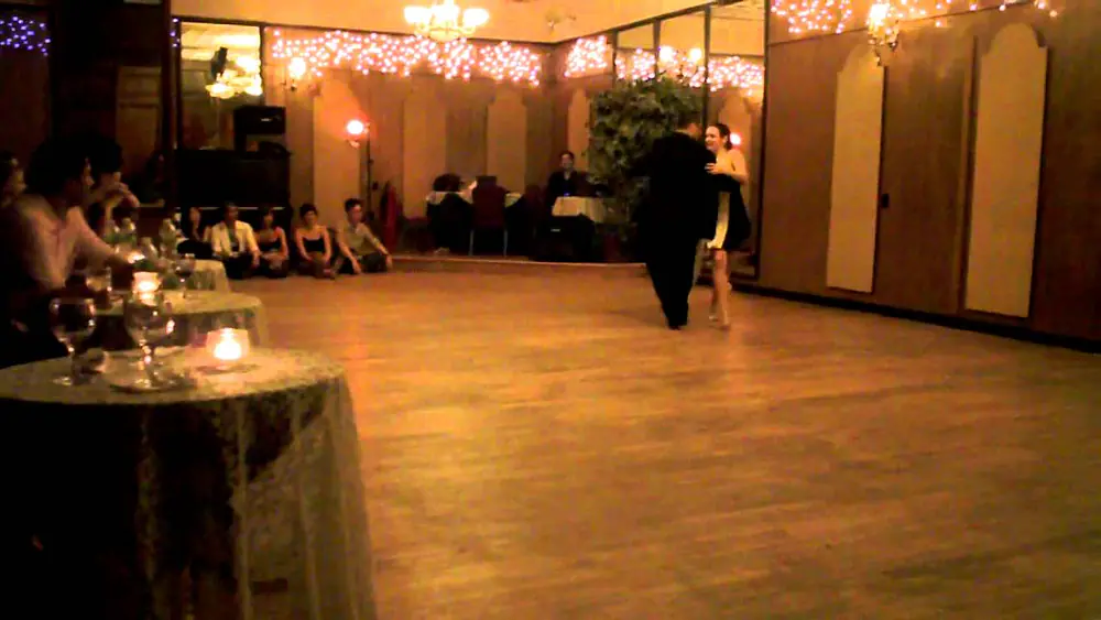 Video thumbnail for Daniela Pucci & Luis Bianchi: Argentine tango @ Ukranian (3 of 3)