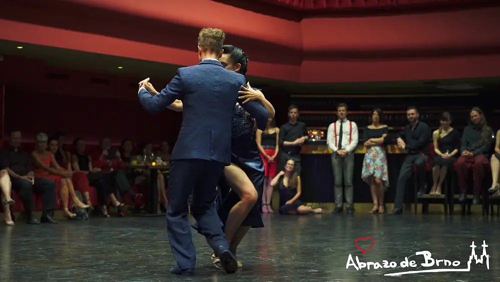 Video thumbnail for Abrazo de Brno 2019 - Tango show Sayaka Higuchi and Joscha Engel