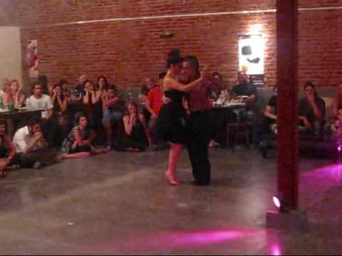 Video thumbnail for Guillermo Cerneaz y Greta Hekier en LOCA!