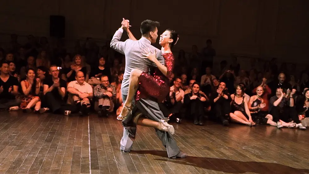 Video thumbnail for Tango: Roxana Suarez y Sebastián Achaval, 25/04/2015, Brussels Tango Festival #3/3